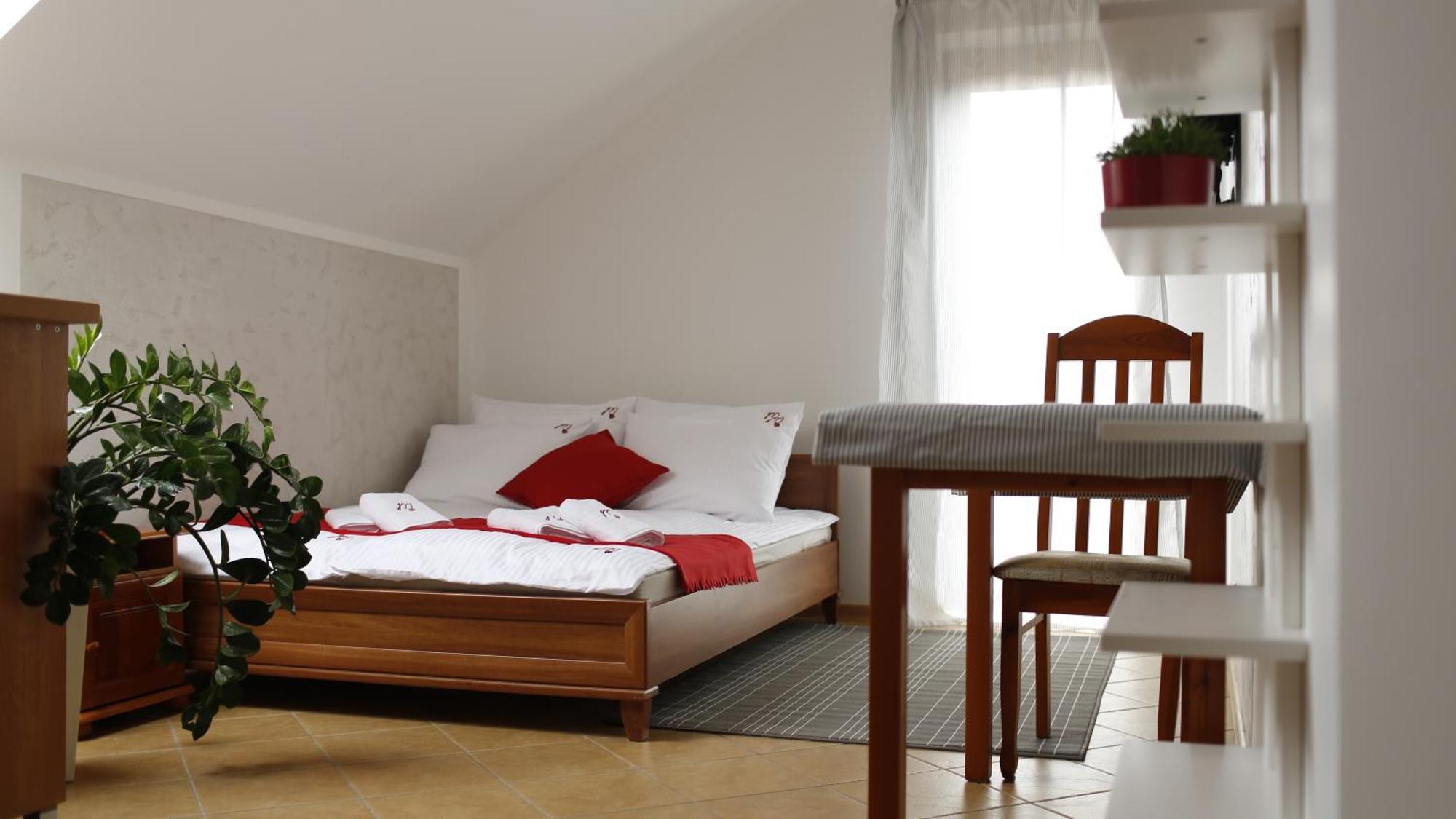 Malinowe Lato Apartment Grzybowo  Room photo